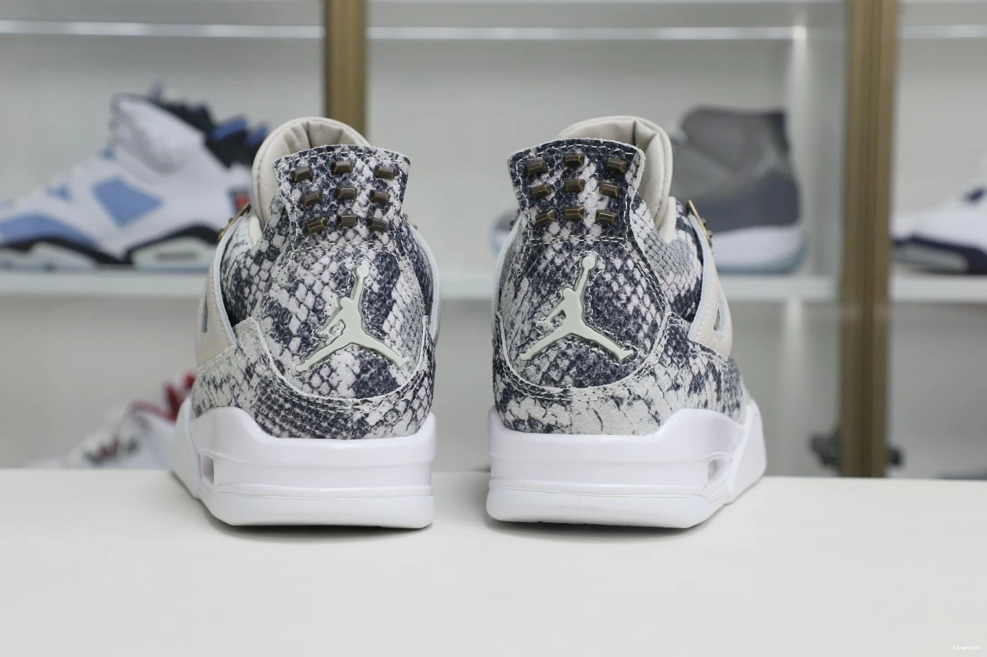 4 snakeskin Air Jordan Jordan retro 0214